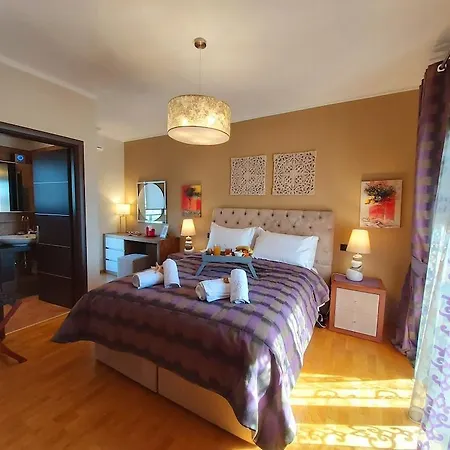 Xenny Villa Patras